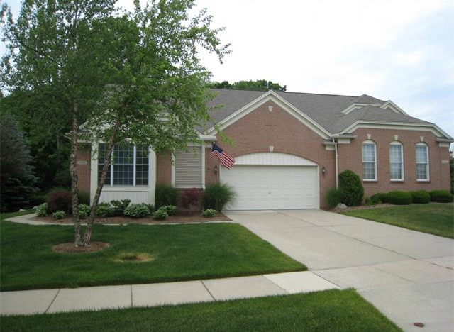 Maple Ridge Creek Village Rochester MI Homes for sale 